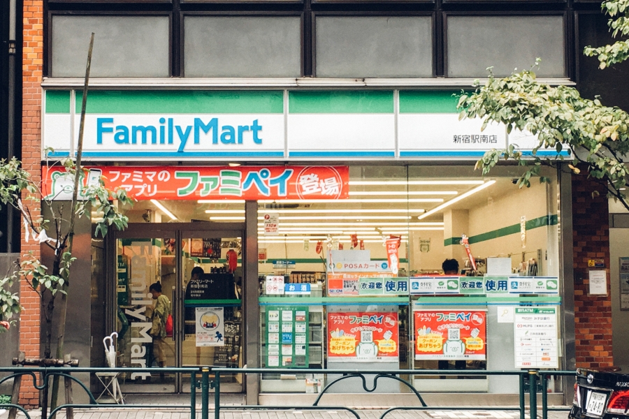 【日本】日本便利店美食推荐及日本7-11、Lawson、日本全家必买限定商品介绍，日本便利店伴手礼就看这篇！